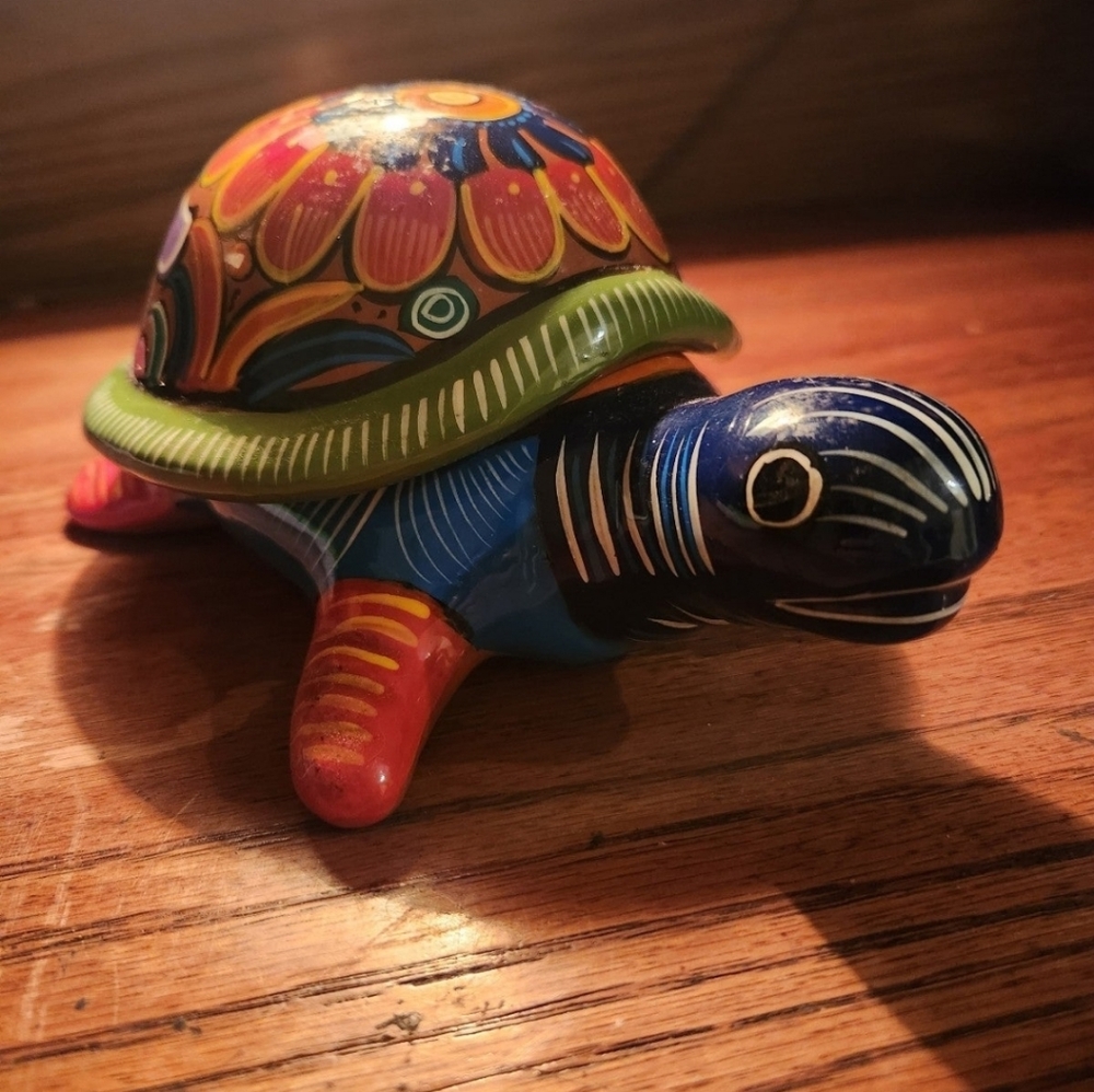 Turtle pottery design made of clay. Hand painted and made in mexico.